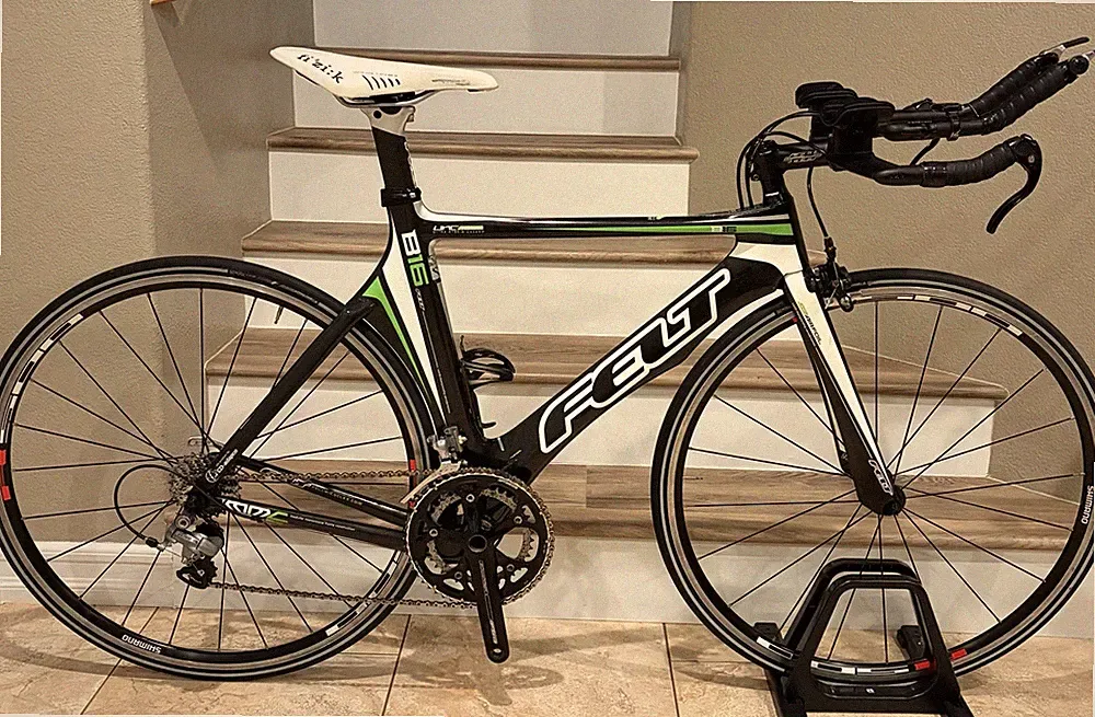 Felt B16 Triathlon/TT carbon Bike 52cm Shimano Ultegra GSA Gossamer Crankset