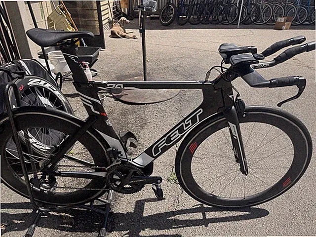 Felt DA TT/triathlon Bike+Zipp 808 Race Wheels
